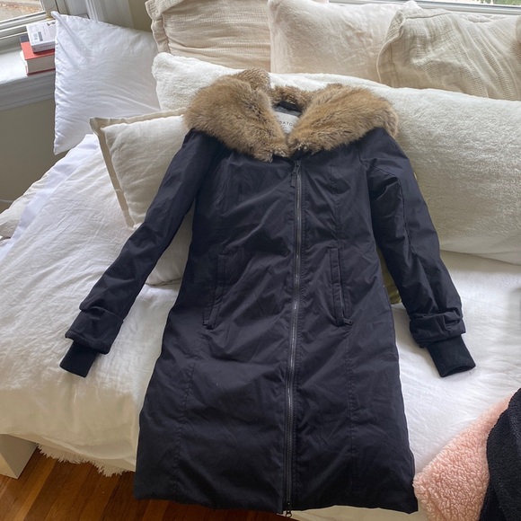 INTERESTED? BABATON St. Moritz Parka - Picture 3 of 6